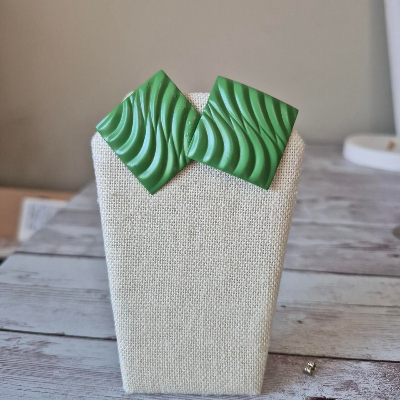 Vintage 1980s Green Square Swirl Earrings